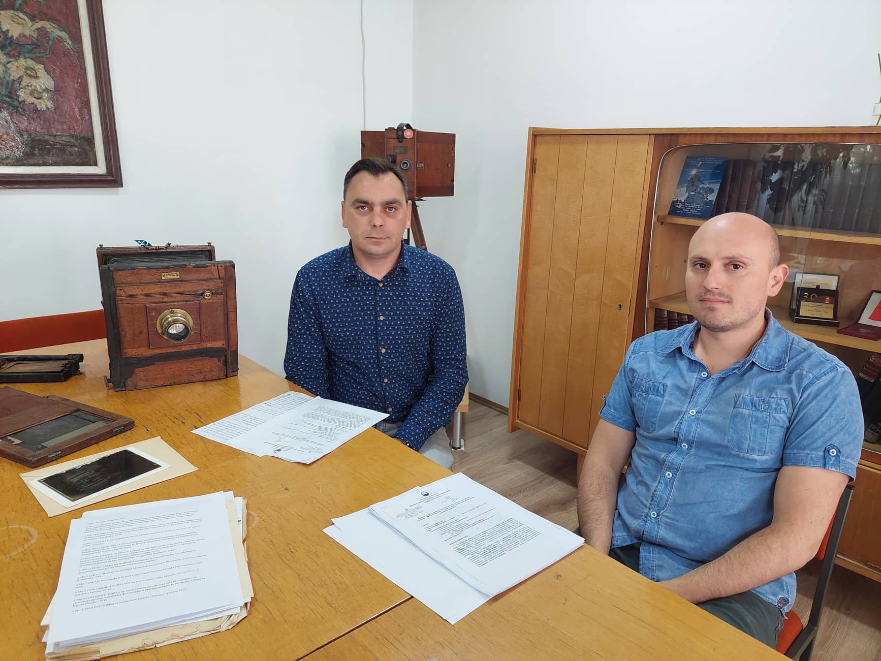 гоце стојановски раководител на Одделение на Архивот во Битола и Димитар Ѓоргиевски помлад соработник