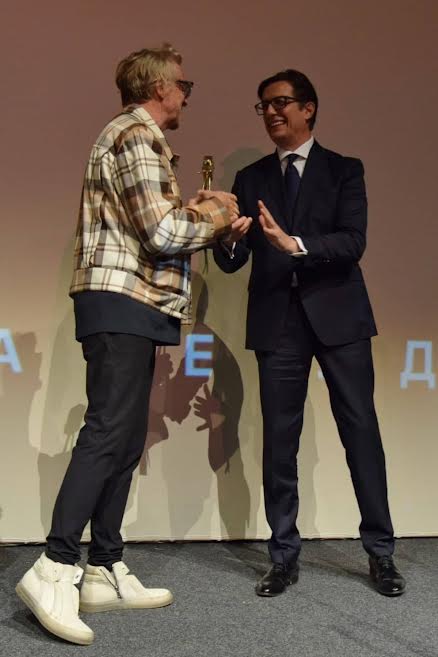 дод
