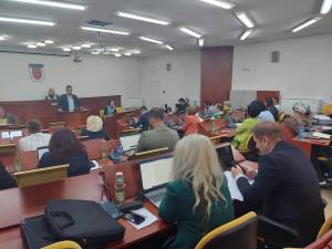 Советот ги разреши управните и надзорните одбори на шест јавни претпријатија во Битола, најавени граѓански управни тела