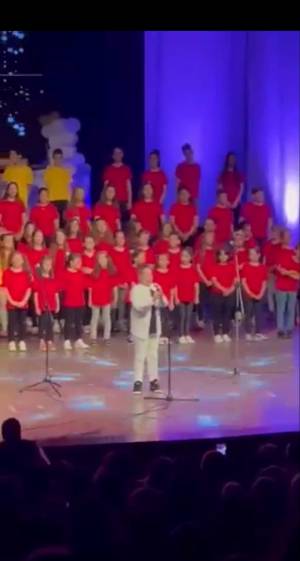 (Видео) Битолчанче со ангелски глас