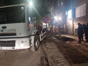 Екипите на Водовод работат на отстранување на дефект на водоводната мрежа на "Иван Милутиновиќ"