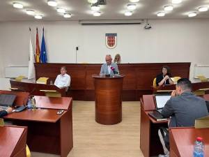 Не е доцна да надвладее разумот, ребалансот на буџетот треба да биде донесен за да се реалзиираат проектите во интерес на граѓаните, повика Коњановски од советничката говорница