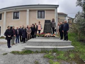На споменикот во Ореово им беше одадена почит на шестмината партизани кои херојски загинаа на денешен ден