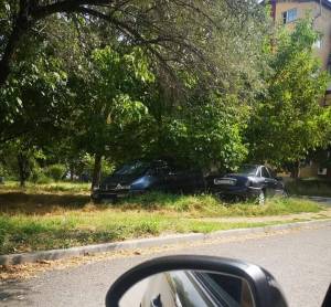 Општинскиот инспекторат беше на 'авто плацот' во Нова Битола и побара да се отстранат хаварисаните возила и возилата на зелена површина