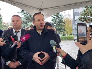 (лево) екс началникот на СВР Битола Бенито Јошевски (десно) екс министерот Оливер Спасовски