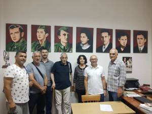 Од Боречката Организација им се заблагодарија на планинарите за јарболот со македонското знаме поставен под Неолица