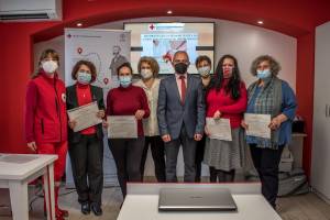 Доделени сертификати на негователките кои ќе се грижат за стари и лица со попреченост