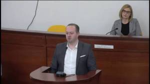 Корлевски - до каде се ревозорските извештаи за јавните претпријатија и училиштата?