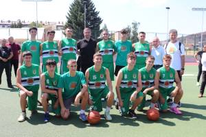 ПУШТЕНИ ВО УПОТРЕБА СПОРТСКИТЕ ИГРАЛИШТА ВО ООУ „ЕЛПИДА КАРАМАНДИ“ Битола