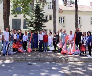 ДОНАЦИЈА ВО ПРЕСРЕТ НА ДЕТСКАТА ТРКА „МИНИ ТРЧАЈ БЕ“
