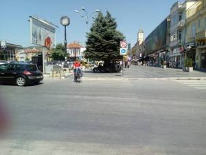 КОЊАНОВСКИ ПОБАРА ОД СОВЕТОТ ДА ДОНЕСЕ ИЗМЕНА НА ОДЛУКАТА ЗА ОГРАНИЧУВАЊЕ НА СООБРАЌАЈНИОТ РЕЖИМ ВО ЦЕНТРАЛНОТО ГРАДСКО ПОДРАЧЈЕ