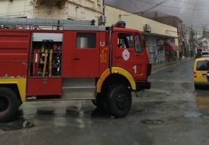 Пожар изби во Идеал Шипка, Пожарникарите спречија огнот да се прошири во внатрешноста