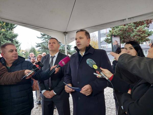 Спасовски во посета на СВР Битола: Ефикасноста зголемена за 50 проценти, по превентивни активности меѓу најактивните Сектори во државата