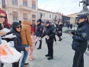 Кои се ризиците од употреба на петарди, полицијата им укажува на младите