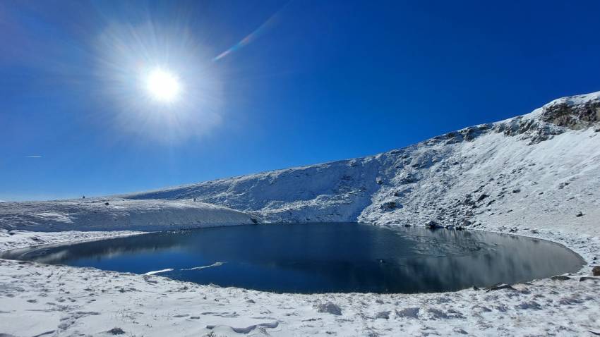 Ноемвриски пејзаж од  Големо Езеро на Пелистер