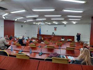 Поинаку и СДСМ не се појавија на продолжението на седницата, ВМРО-ДПМНЕ, Левица и ДОМ обезбедија кворум за да се одржи