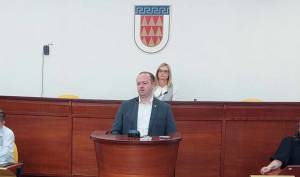 Екс советникот Борче Корлевски за 4 години 700 дена не бил на работа - Цел мандат се „покривал“ со потврди од претседателката на Советот