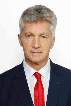 Битола за мене е дом, мора да и го вратиме конзулскиот дух вели Јорго Огненовски во интервју за апла.мк
