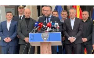 Тошковски: Пиротехниката во објектот во Кочани ја донел бендот, во МВР немало пријава дека ќе се користи
