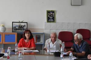Од јули доплата на посмртната помош, а Здружението на пезнионери ќе ја плати и разликата во цената за достава на огревно дрво