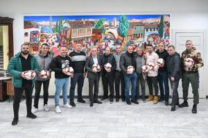 ДОНАЦИЈА НА СПОРТСКА ОПРЕМА ЗА ЕКИПИТЕ ОД ОПШТИНСКАТА ФУДБАЛСКА ЛИГА