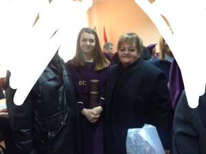 фото приватна арива на Костадиновска објавена за текст на Апла